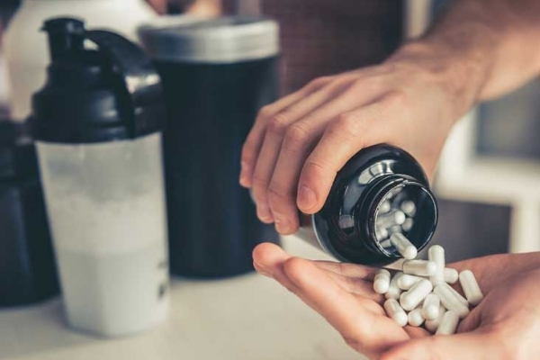 What is creatine and how can I use it to build muscle?